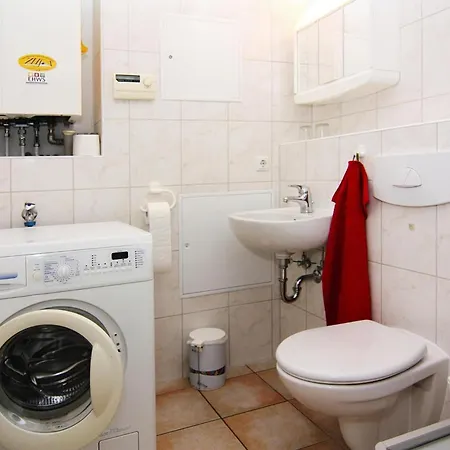 Feriehus Reihenhaus Im Ostseebad Zingst, Cleaning Included